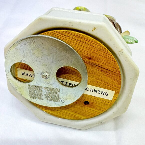 Vintage Owls Musical Figurine Porcelain song Beautiful Morning *VIDEO* - Picture 7 of 7